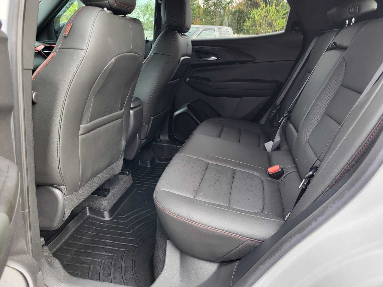 Used 2024 Chevrolet TrailBlazer RS w/ Driver Confidence Package image 17