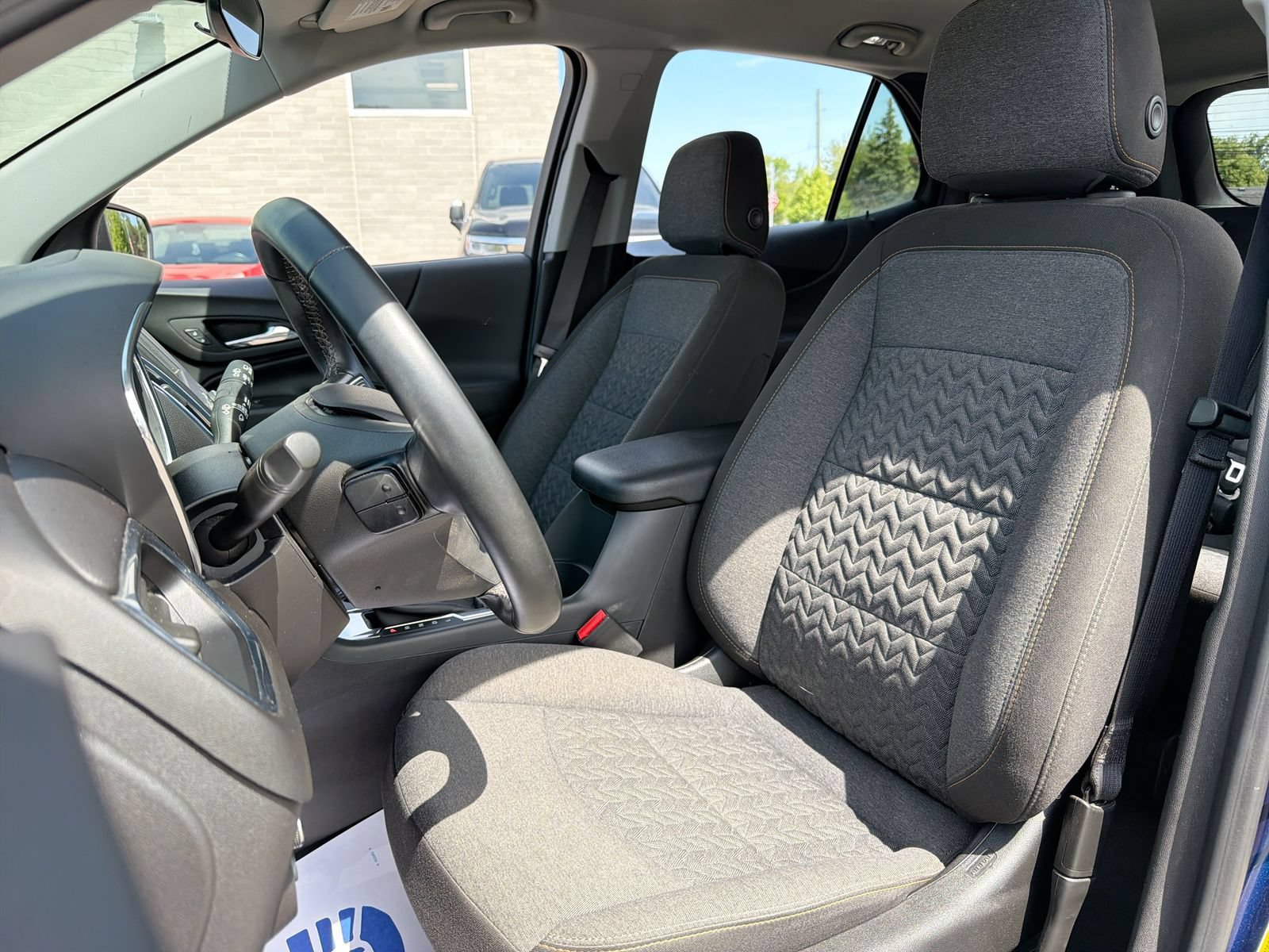 Used 2023 Chevrolet Equinox LT FWD image 21