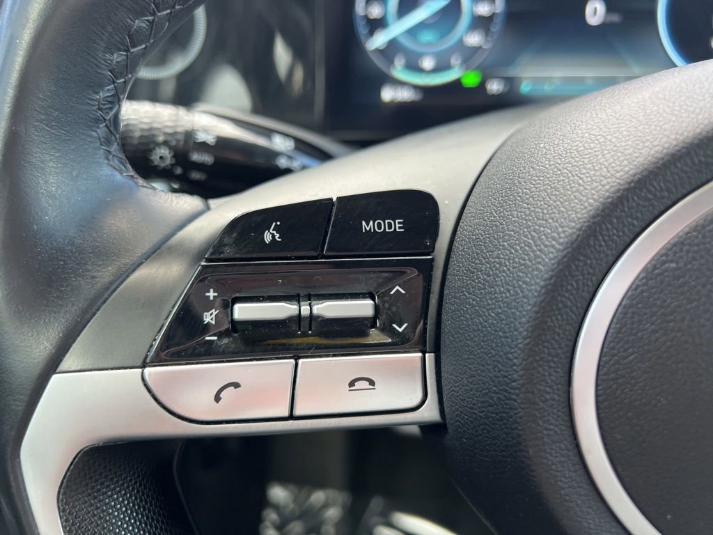 Used 2023 Hyundai Elantra Limited image 26