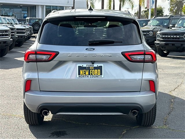 Certified 2024 Ford Escape ST-Line w/ Cold Weather Package image 4