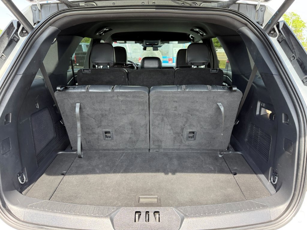 Certified 2025 Ford Explorer ST-Line w/ ST-Line Street Pack image 20