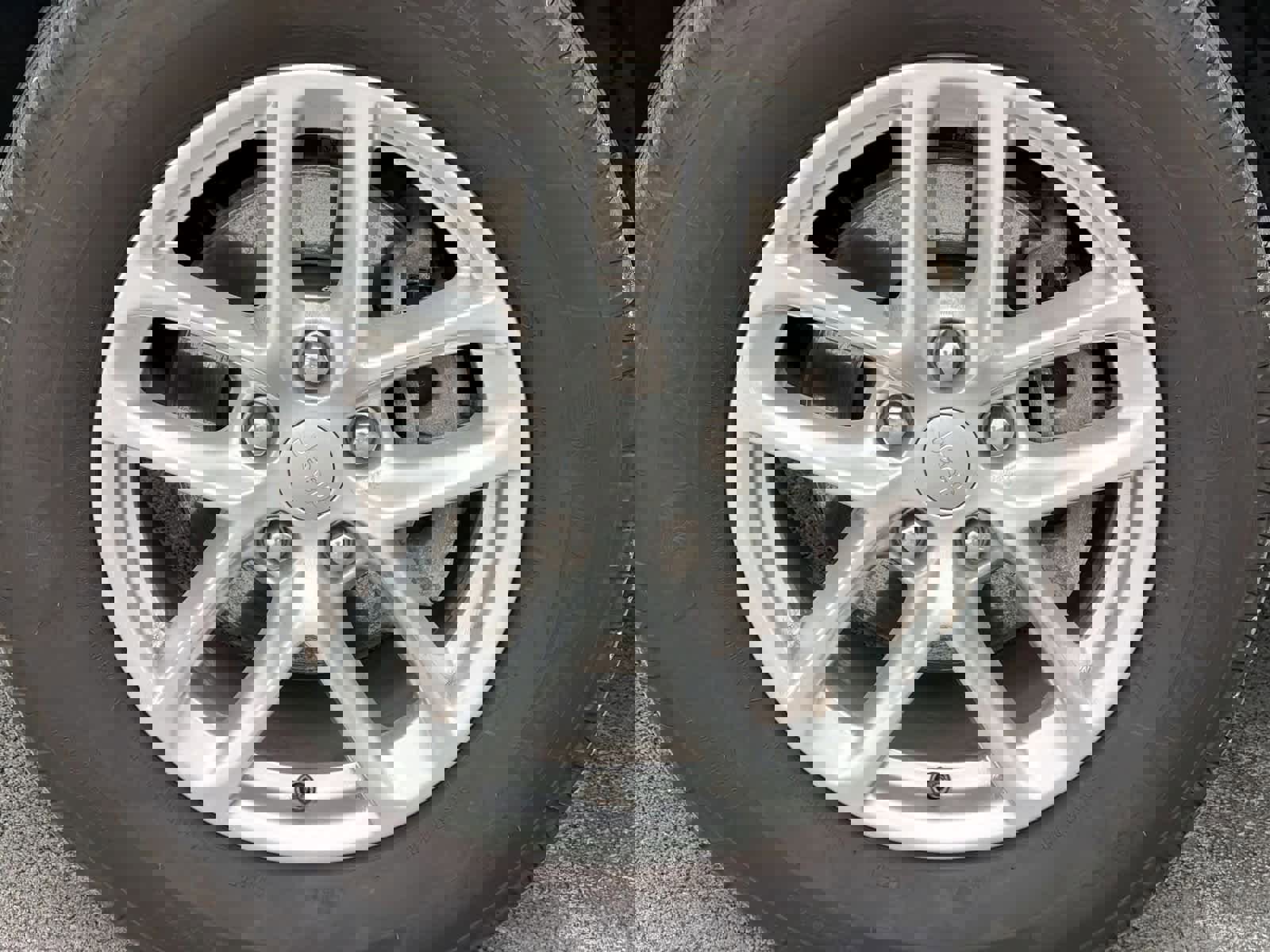 Used 2025 Jeep Grand Cherokee Laredo X image 14