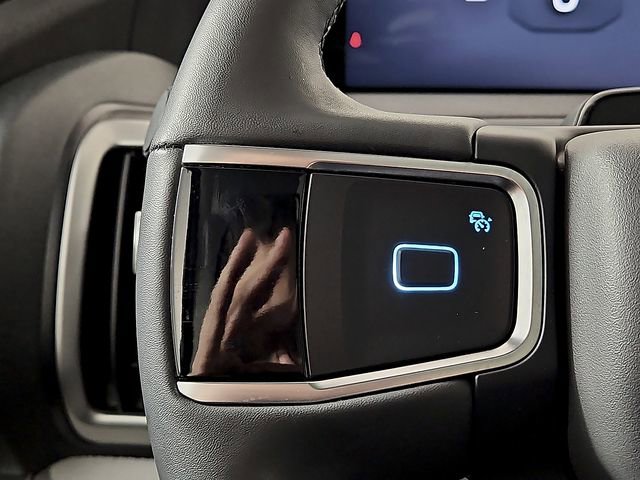 Certified 2025 Ford Expedition Active image 24