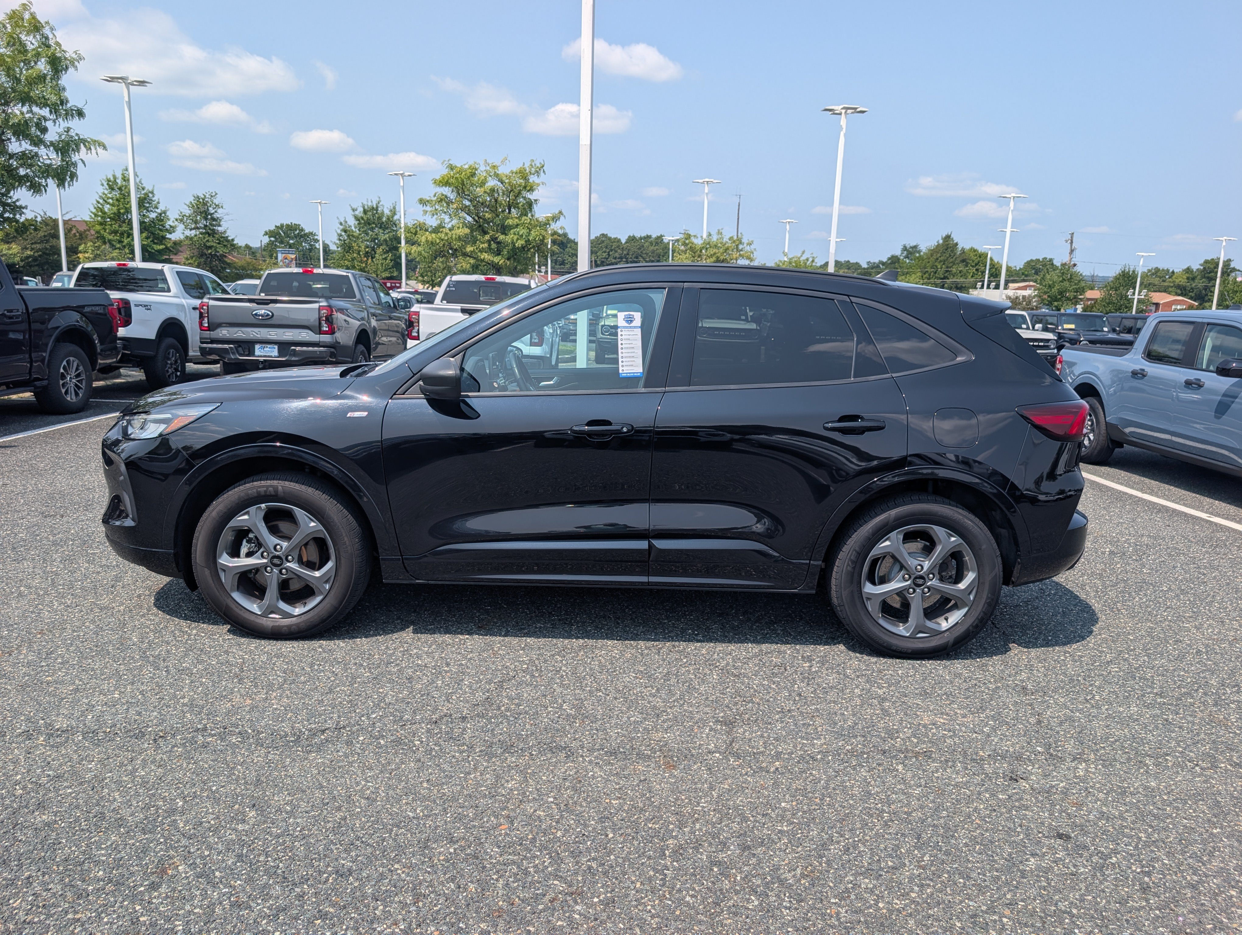Certified 2024 Ford Escape ST-Line AWD/4WD image 6