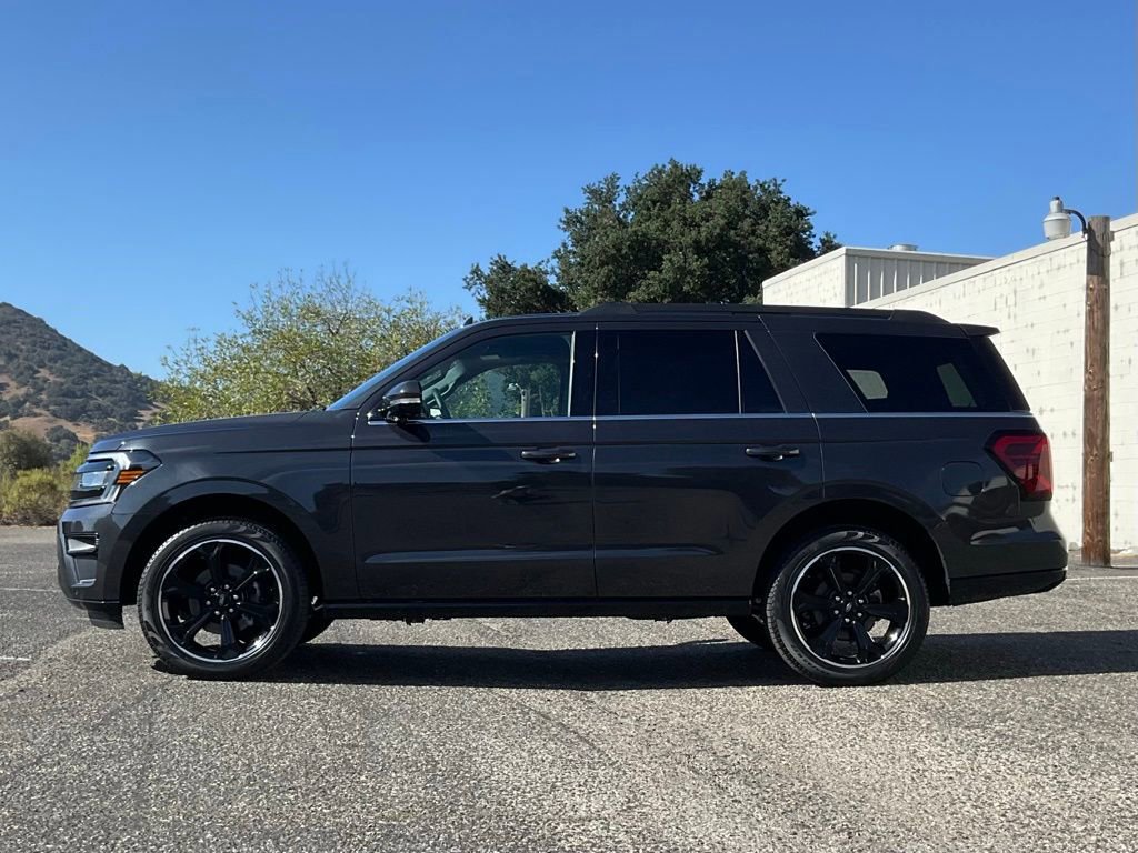 Certified 2024 Ford Expedition Limited image 4