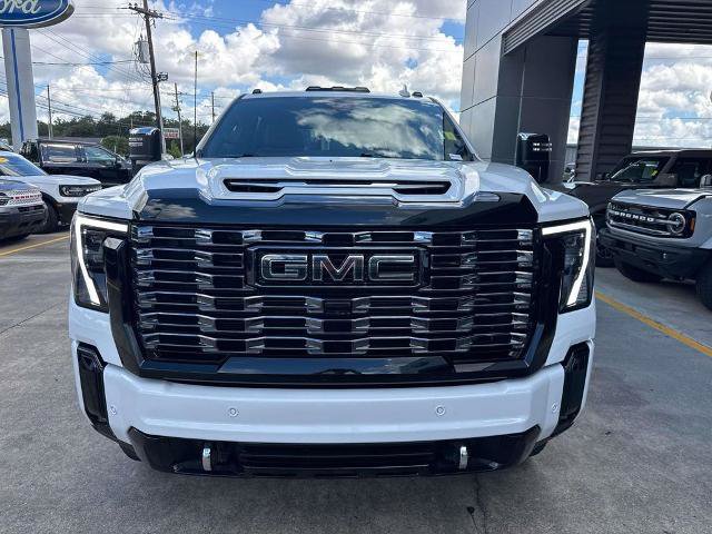 Used 2025 GMC Sierra 3500 Denali Ultimate AWD/4WD image 2