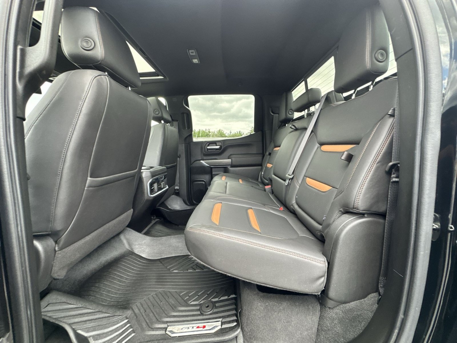 Used 2021 GMC Sierra 1500 AT4 w/ AT4 Preferred Package AWD/4WD image 33