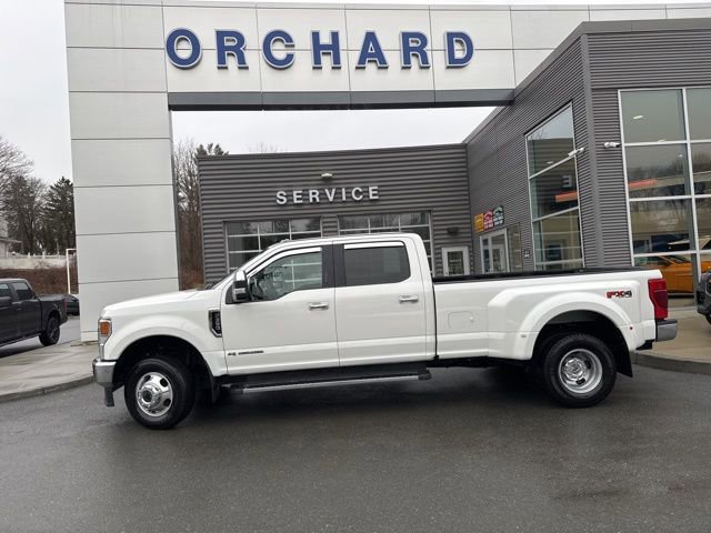 Certified 2022 Ford F350 Lariat w/ Chrome Package image 2