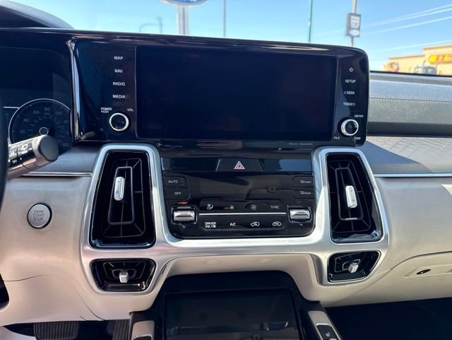 Used 2022 Kia Sorento SX AWD/4WD image 18