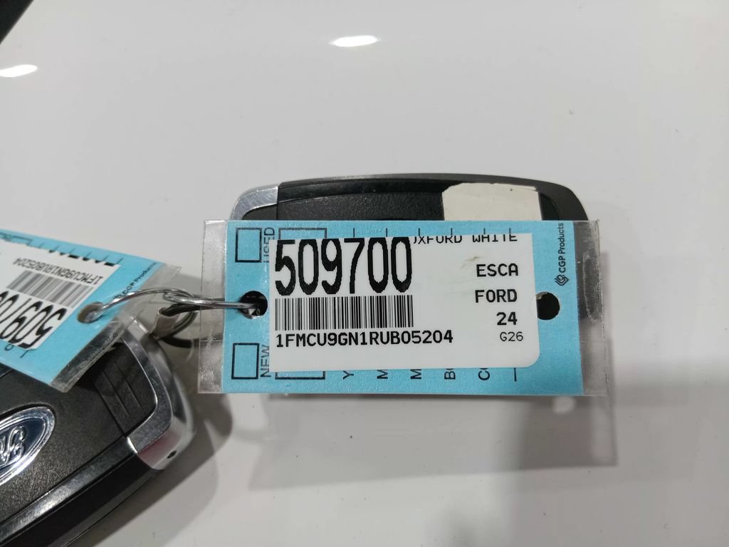 Certified 2024 Ford Escape Active AWD/4WD image 24
