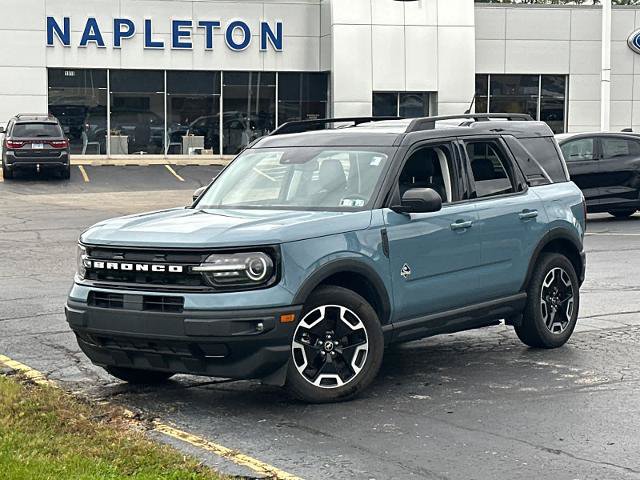 Certified 2021 Ford Bronco Sport Outer Banks w/ Outer Banks Package AWD/4WD image 2