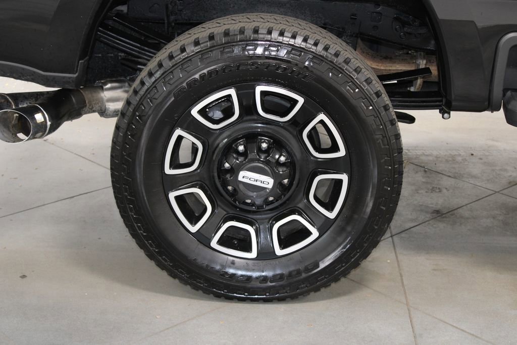 Certified 2025 Ford F350 Platinum image 18