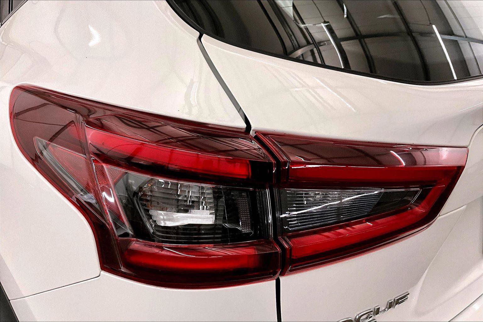 Used 2020 Nissan Rogue Sport S w/ Appearance Package image 28