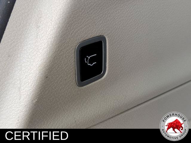 Used 2023 Chrysler Pacifica Touring-L FWD image 15