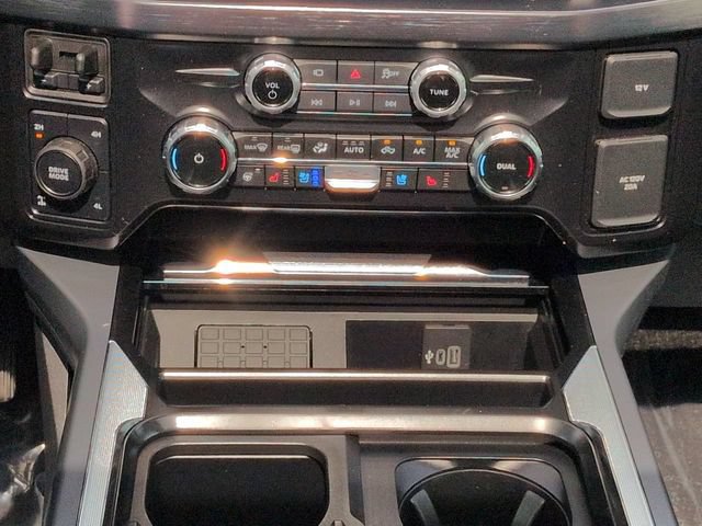 Certified 2025 Ford F250 Lariat w/ Lariat Ultimate Package AWD/4WD image 19