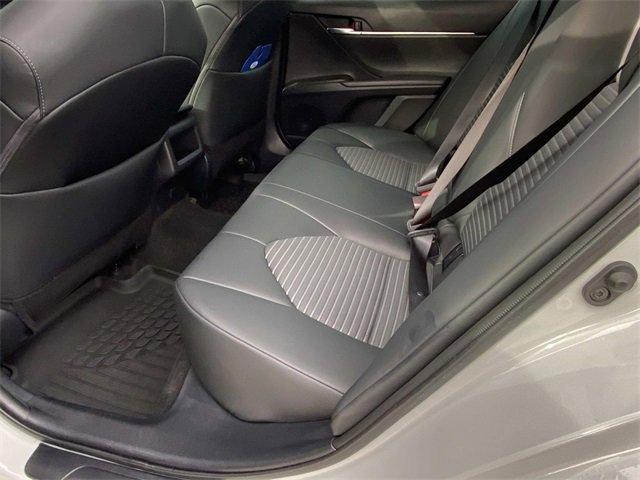 Used 2023 Toyota Camry SE image 16