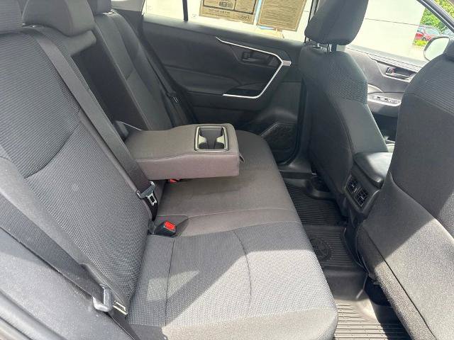 Used 2022 Toyota RAV4 LE FWD image 29