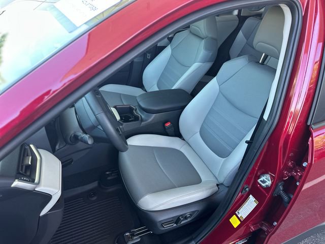 Used 2024 Toyota RAV4 Limited w/ Advanced Technology Package AWD/4WD image 12