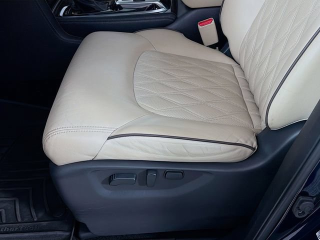 Used 2022 Nissan Armada Platinum w/ Captain's Chairs Package RWD image 23