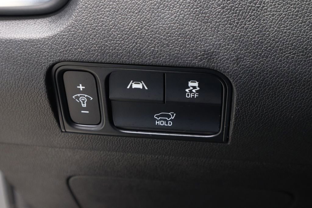 Used 2023 Kia Sorento SX image 29