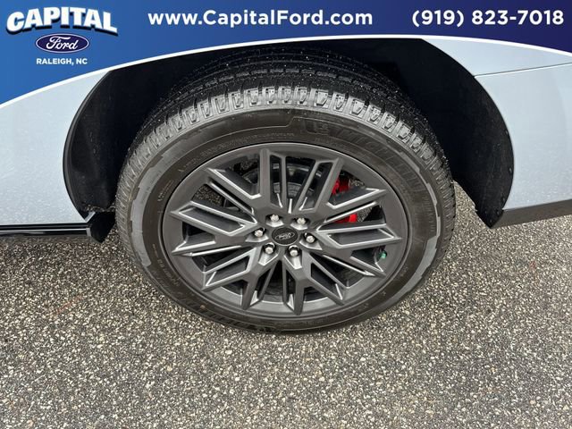 Certified 2025 Ford Expedition Platinum w/ Stealth Performance Package image 13