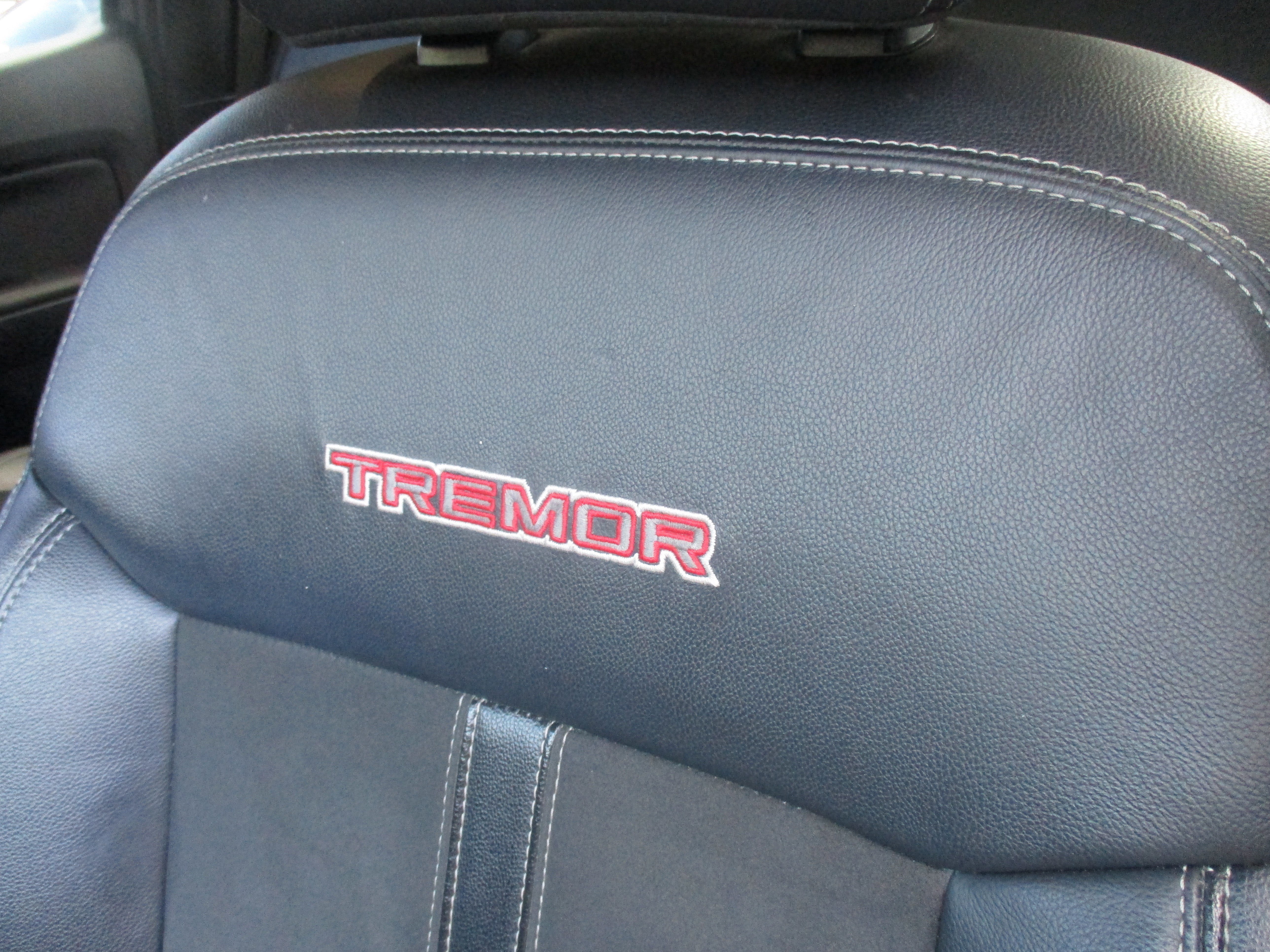 Certified 2021 Ford Ranger Lariat w/ Tremor Off-Road Package image 17