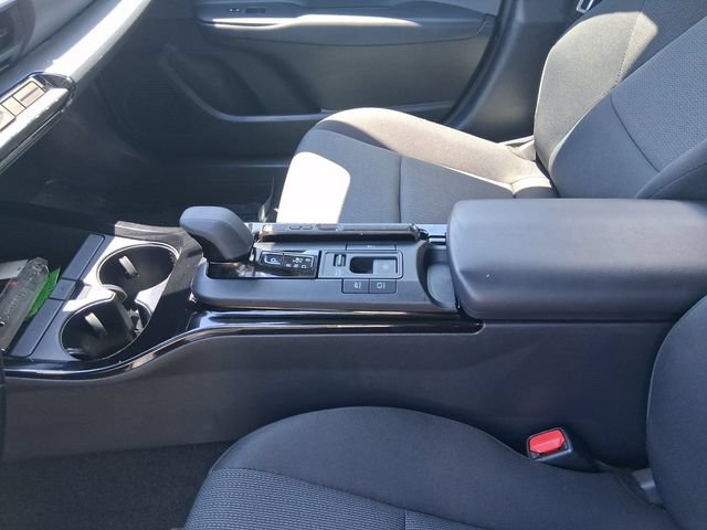Used 2025 Toyota Prius LE FWD image 15