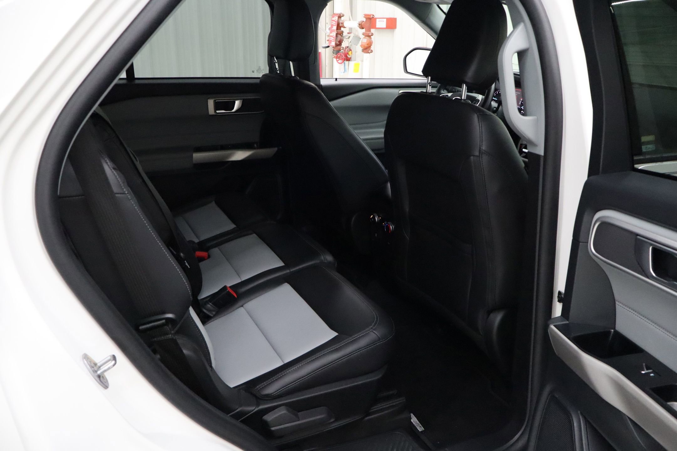 Certified 2023 Ford Explorer XLT w/ Equipment Group 202A image 29