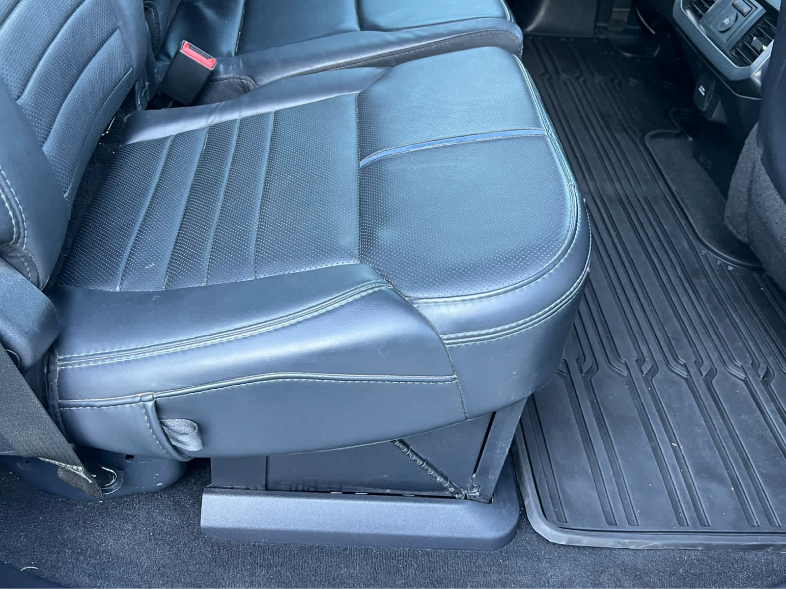 Certified 2025 Ford F350 Platinum AWD/4WD image 23