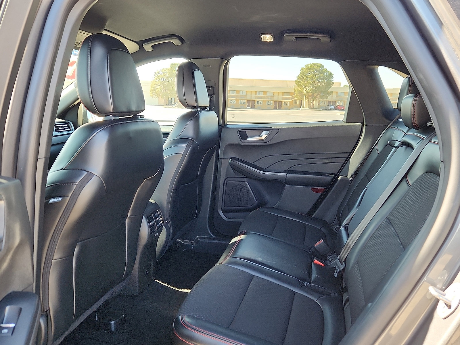 Certified 2024 Ford Escape ST-Line image 9