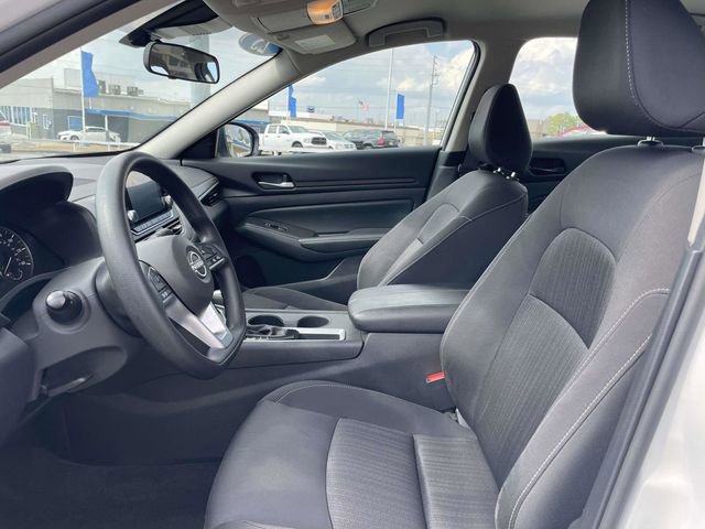 Used 2025 Nissan Altima 2.5 SV image 14