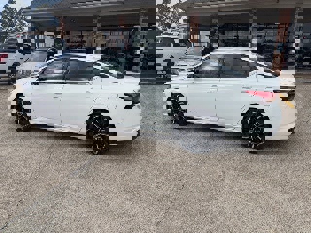 Used 2024 Nissan Altima 2.5 SR image 3