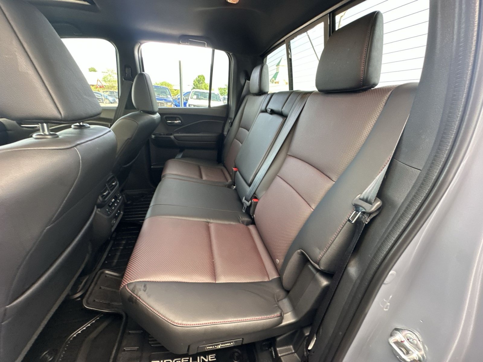 Used 2025 Honda Ridgeline Black Edition image 32