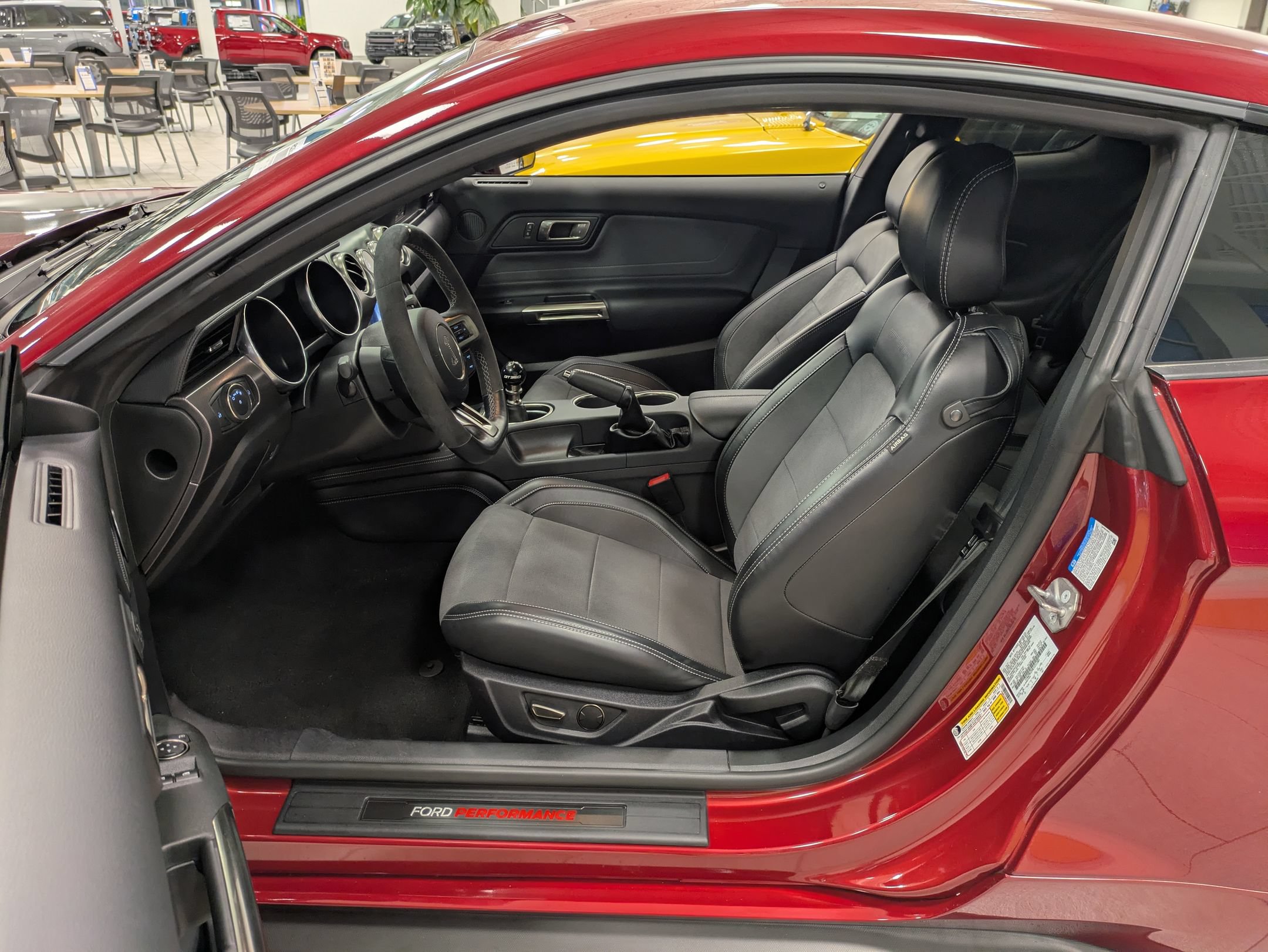 Certified 2019 Ford Mustang Shelby GT350 w/ Technology Package RWD image 11