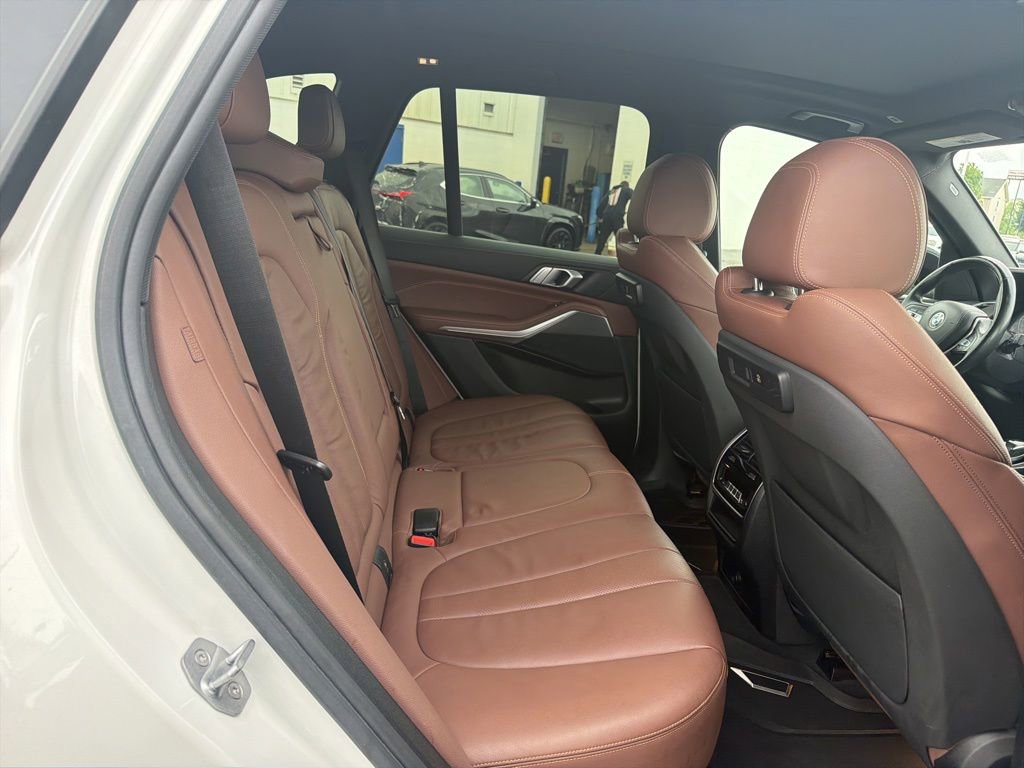 Used 2019 BMW X5 xDrive40i w/ Convenience Package AWD/4WD image 42