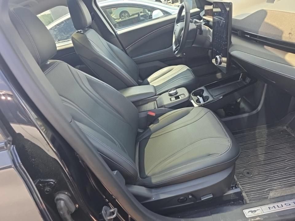 Certified 2023 Ford Mustang Mach-E Premium AWD/4WD image 9