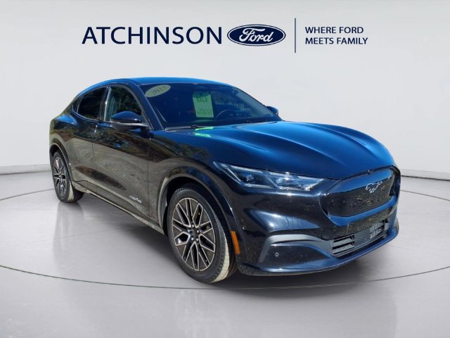 Certified 2024 Ford Mustang Mach-E Premium AWD/4WD image 3