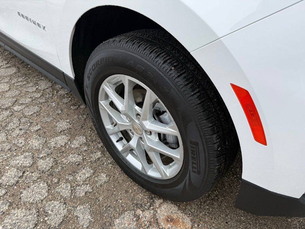 Used 2023 Chevrolet Equinox LT image 16