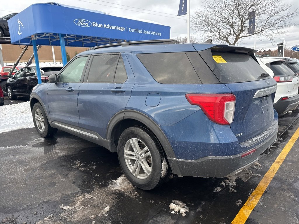 Certified 2022 Ford Explorer XLT w/ Equipment Group 202A image 6