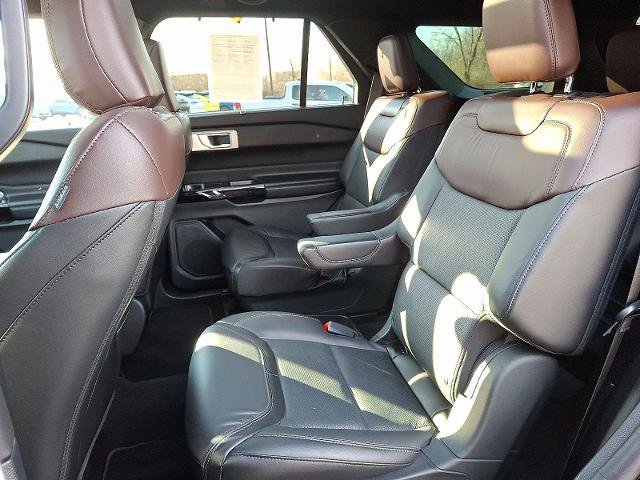 Certified 2021 Ford Explorer Platinum w/ Equipment Group 601A image 10