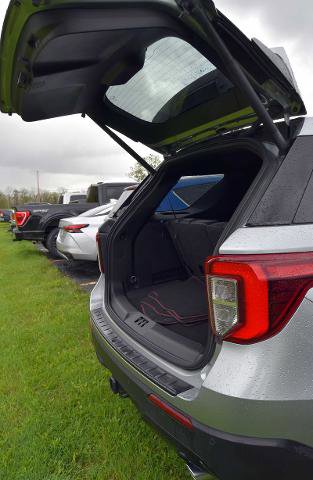 Certified 2023 Ford Explorer ST-Line w/ Class IV Trailer Tow Package AWD/4WD image 37