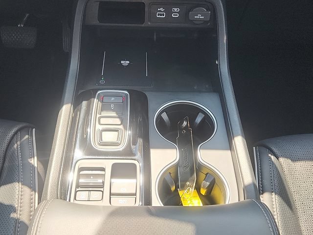 Used 2023 Honda Pilot Elite image 18