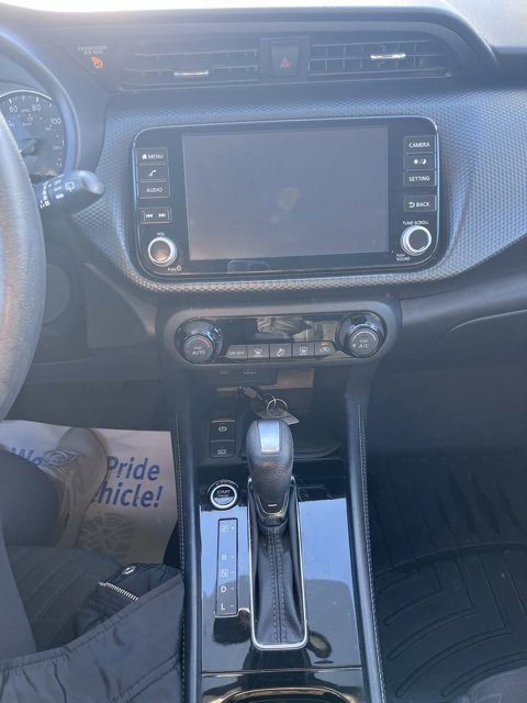 Used 2022 Nissan Kicks SV image 15