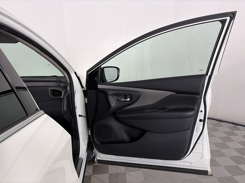 Used 2022 Nissan Murano S AWD/4WD image 28