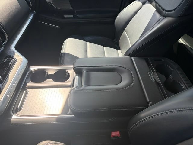 Certified 2025 Ford Expedition Platinum AWD/4WD image 38