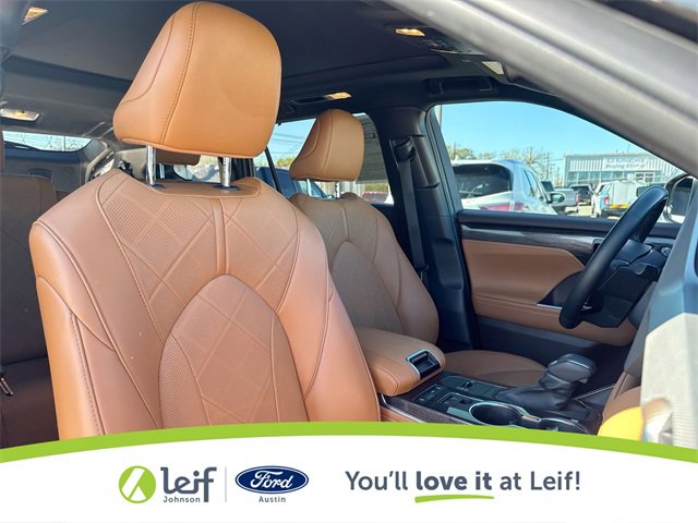 Used 2022 Toyota Highlander Platinum image 31