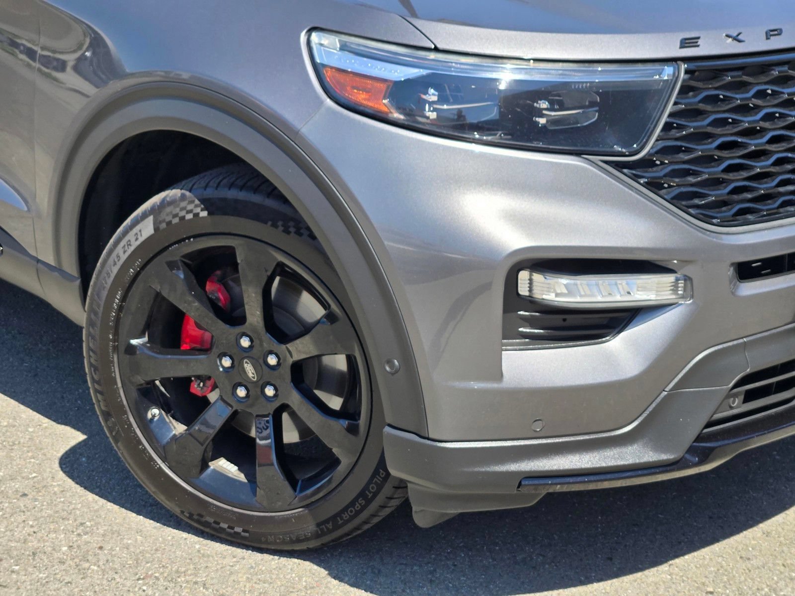 Certified 2021 Ford Explorer ST w/ Equipment Group 401A AWD/4WD image 9