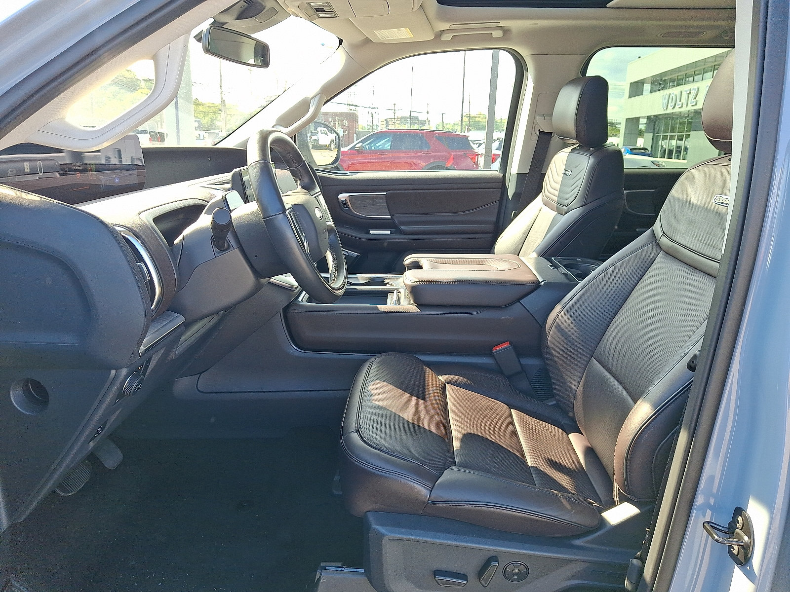 Certified 2025 Ford Expedition Max Platinum w/ Platinum Ultimate Package AWD/4WD image 13