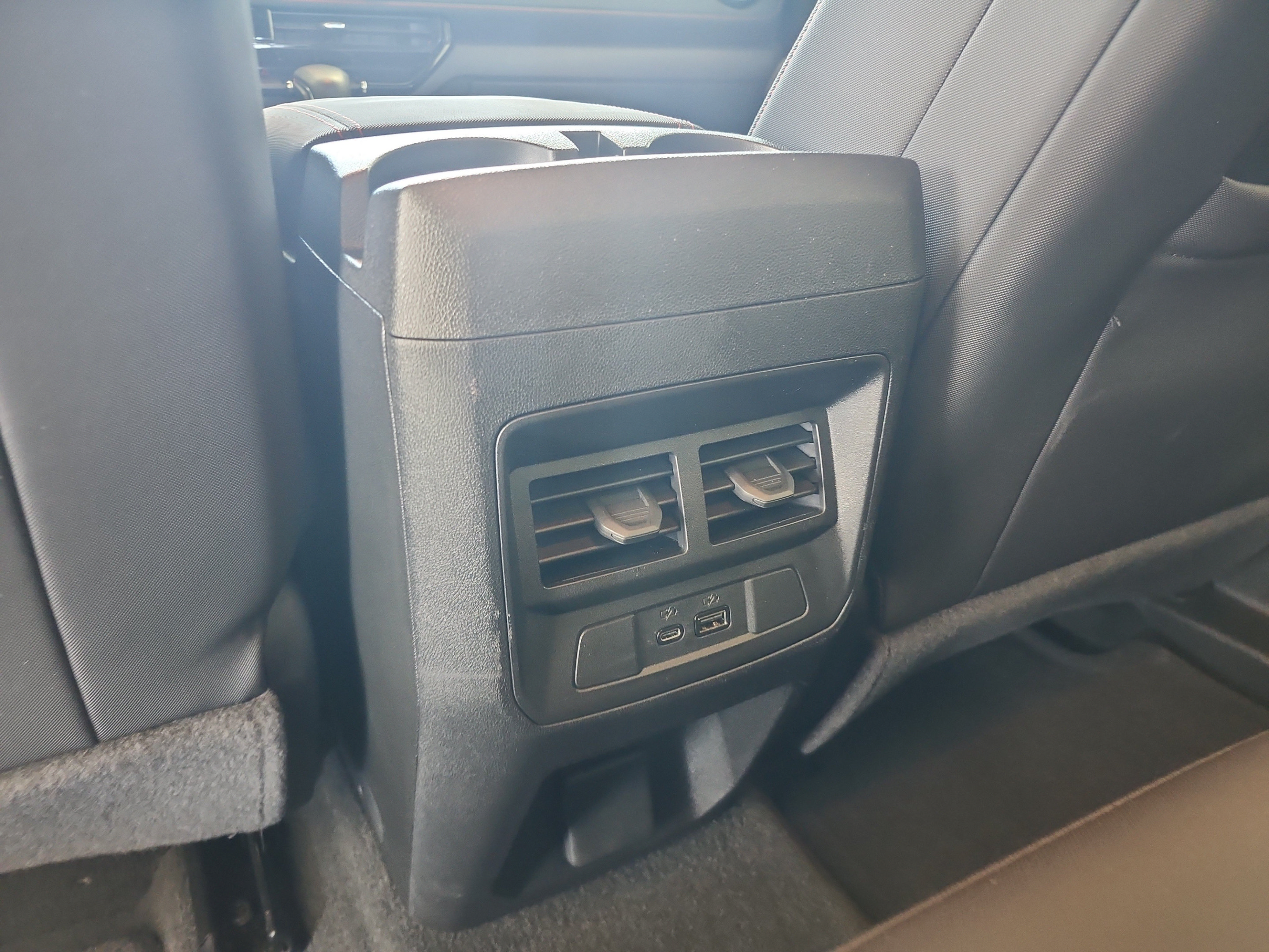 Used 2024 Chevrolet Colorado Z71 AWD/4WD image 17
