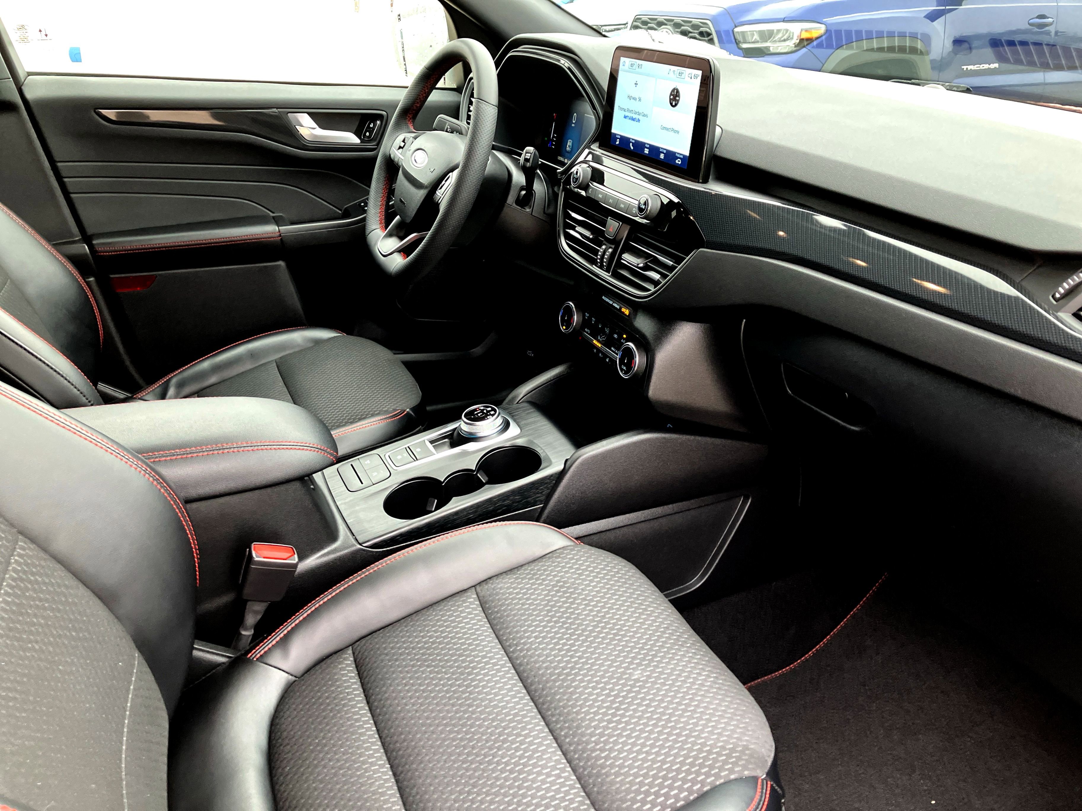 Certified 2023 Ford Escape ST-Line image 18